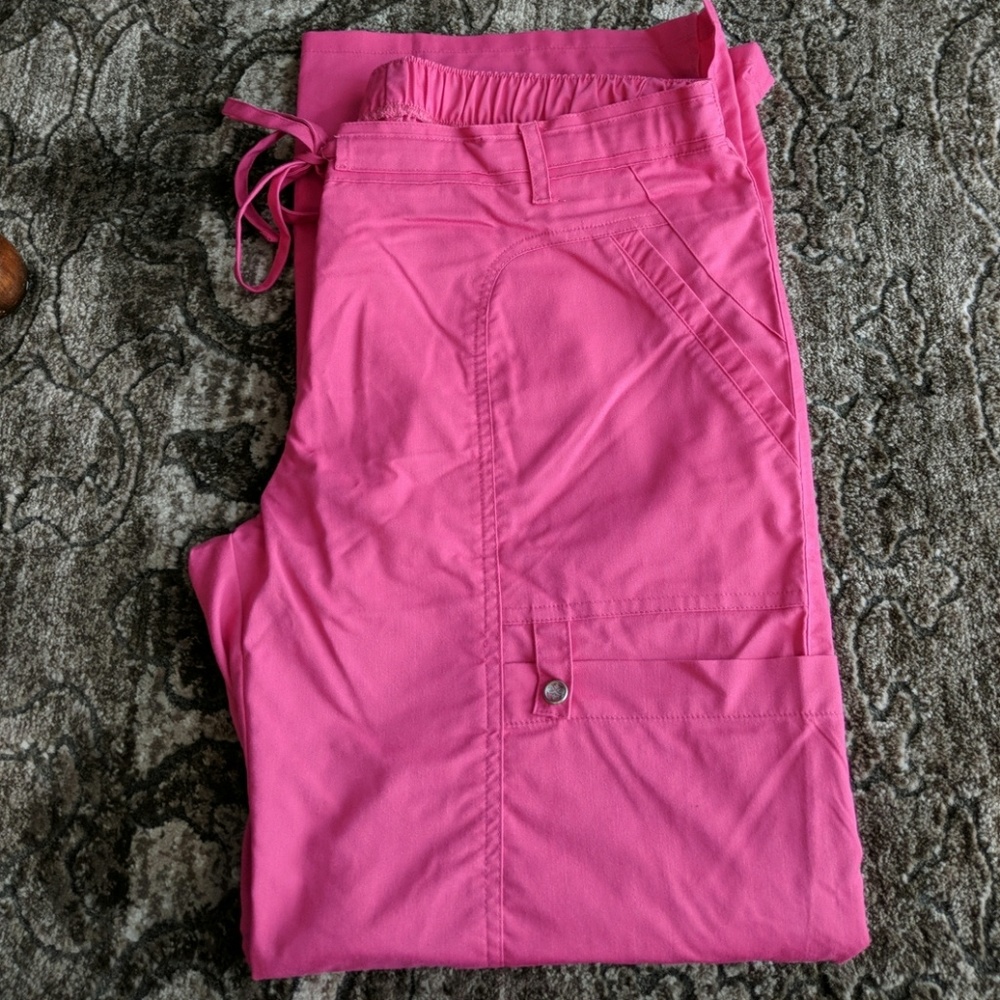 LIKE NEW!! Pink Medium Petite scrub pants!